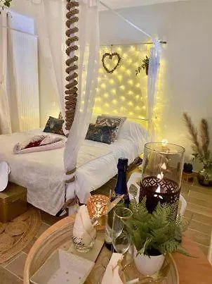 Love hôtel Lover's Tropic Verton